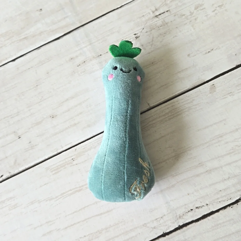 4-Pack Fresh Veggie Friends Cat Toys